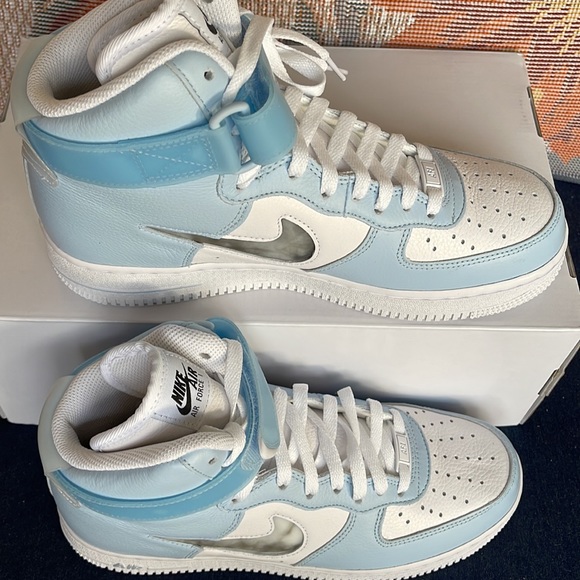 Nike WMNS Air Force 1 Mid CASTOM NIKE
BY CIERRA
WMNS sneakers - Platforms - Picture 3 of 16